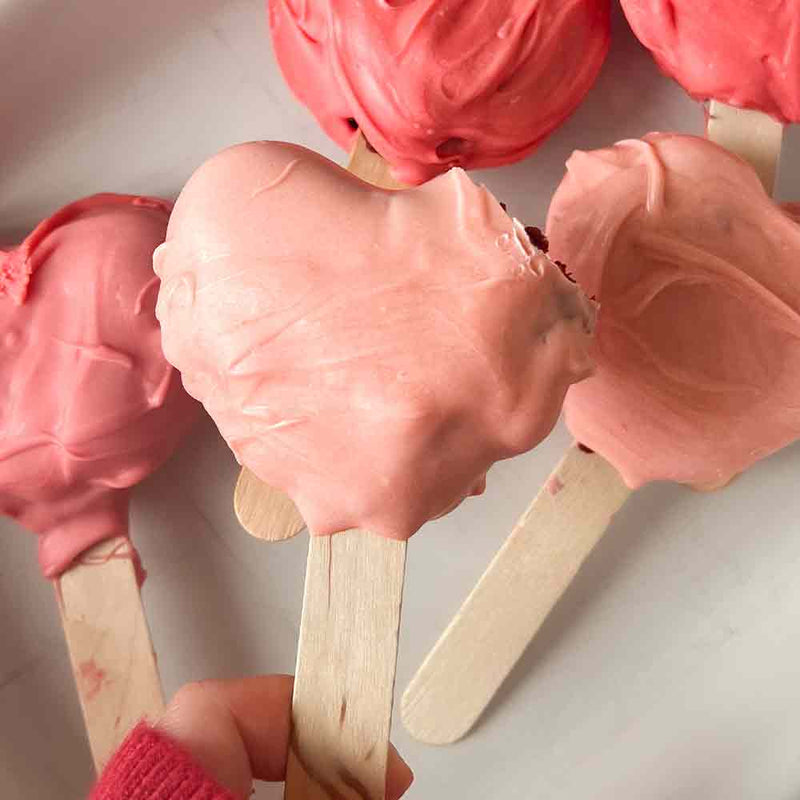Heart Cake Pops with Cookies + Creme FPB